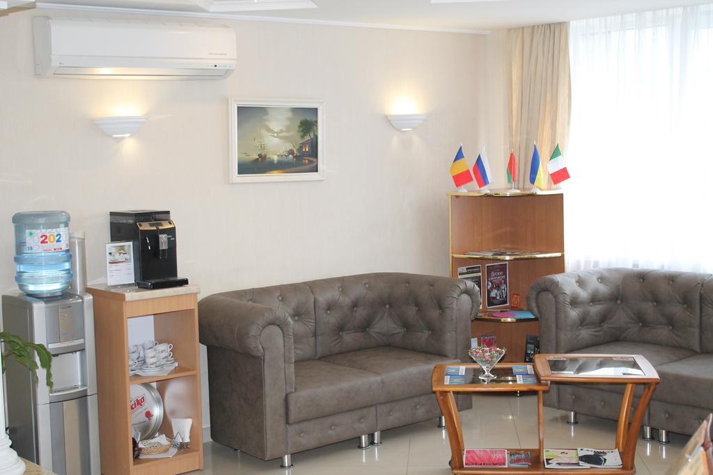 Paradise Hotel Gomel Dış mekan fotoğraf