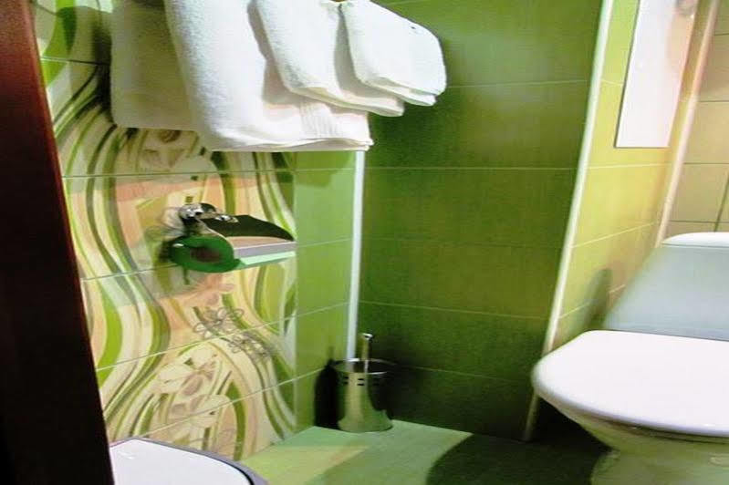 Paradise Hotel Gomel Dış mekan fotoğraf